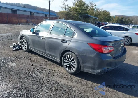 2019 Subaru Legacy 2.5I z USA, uszkodzony, nr VIN 4S3BNAB67K3008180